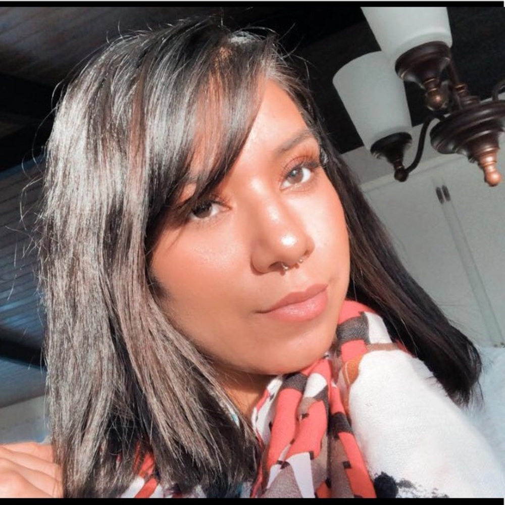 Meet your Posher, Ayleen